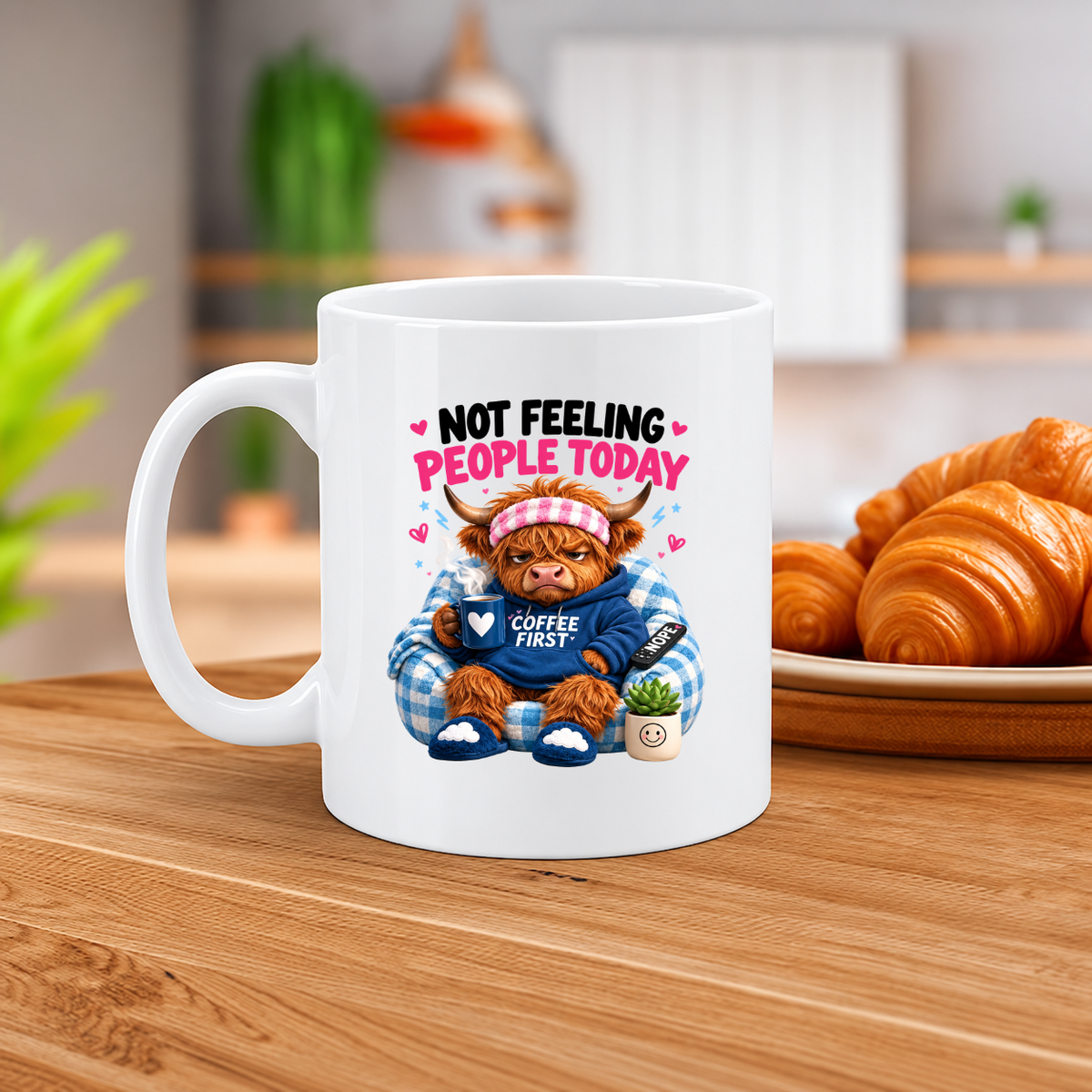 MG6908 Not Feeling People Today Highland Cow Mug, 11oz White Ceramic Coffee Cup with Grumpy Cow Coffee First Print, Funny Moody Animal Design, 325ml Novelty Tea Mug for Home and Office